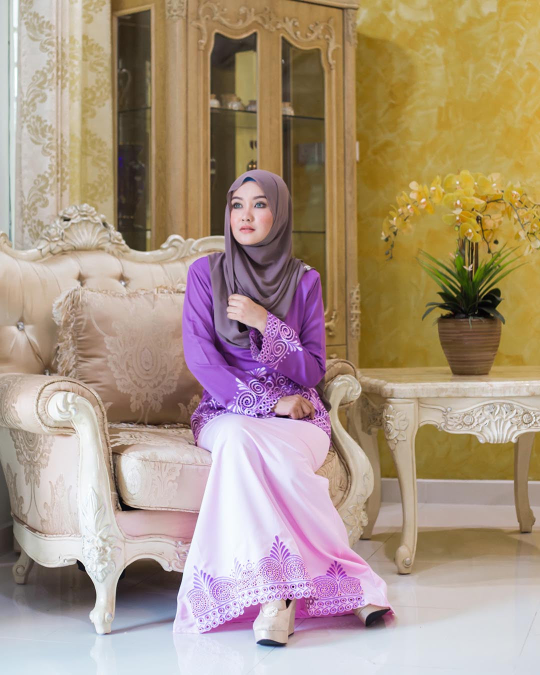 Kurung Moden Sulam Camellia Light Purple