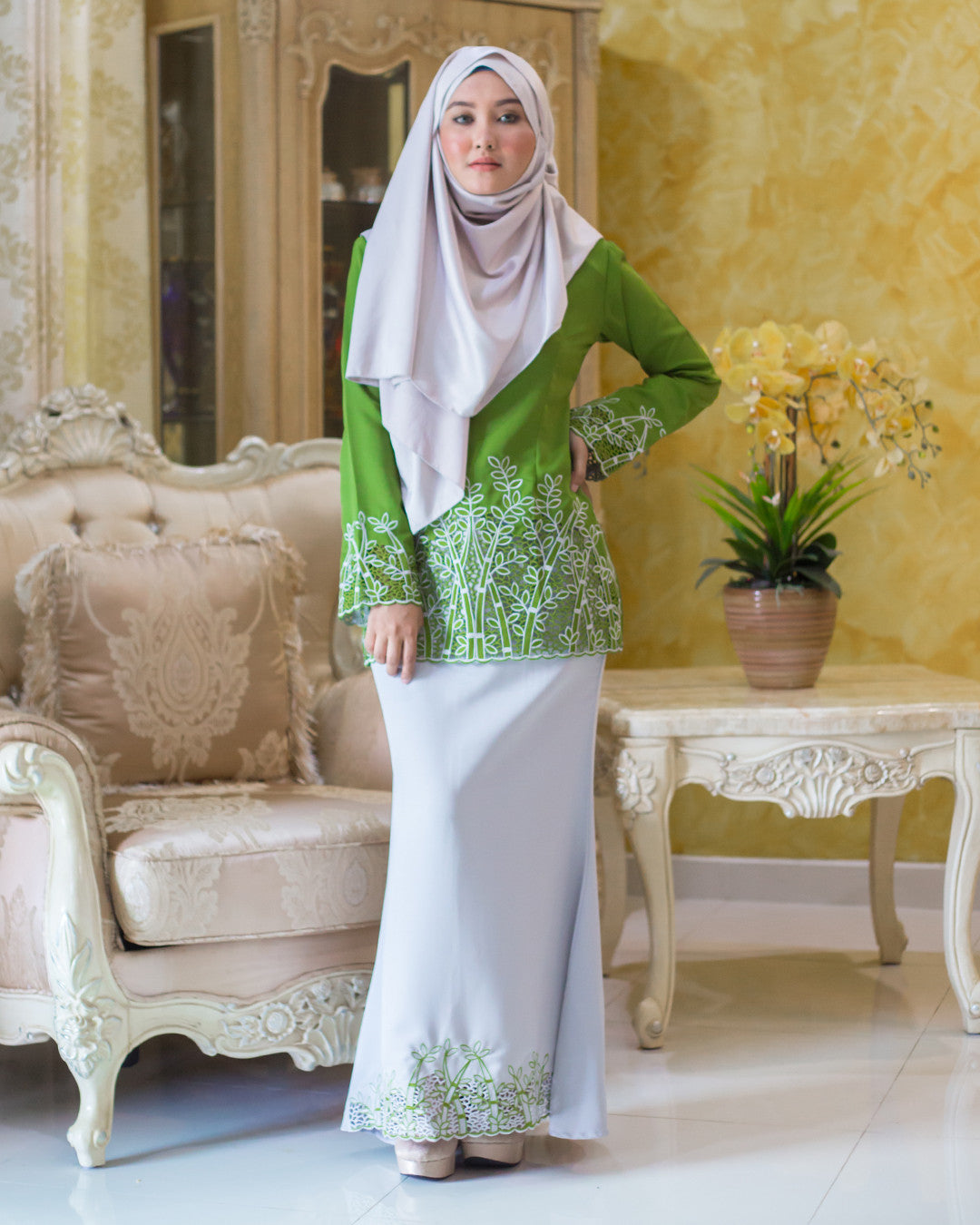 Kurung Moden Sulam Daena Banana Green