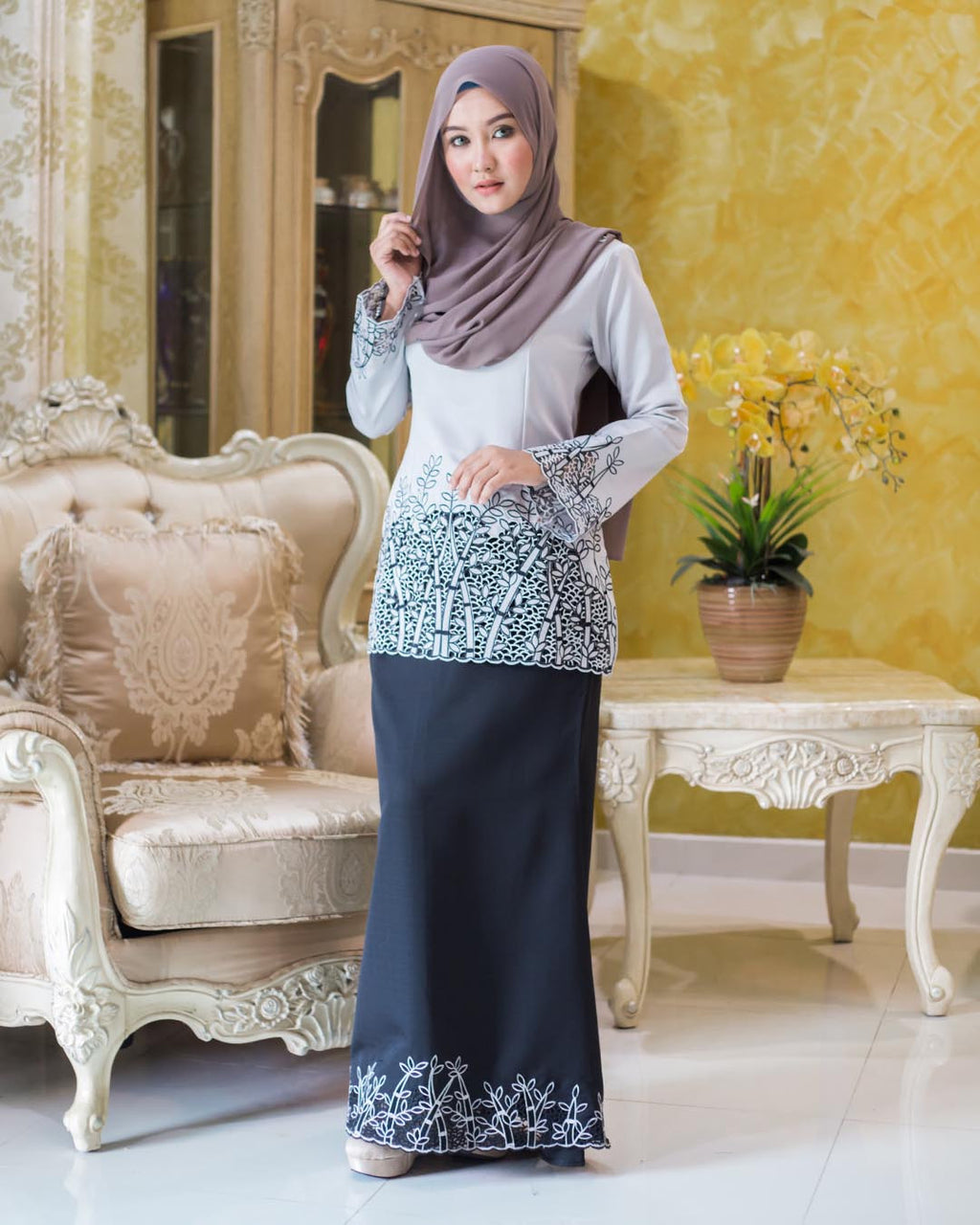Kurung Moden Sulam Daena Dark Grey